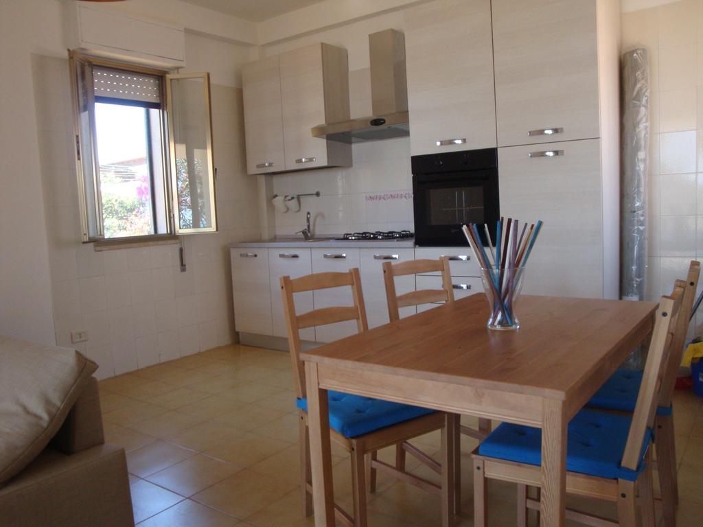 Cala Vigliena Il Sole Negli Occhi Villa Punta Braccetto Room photo